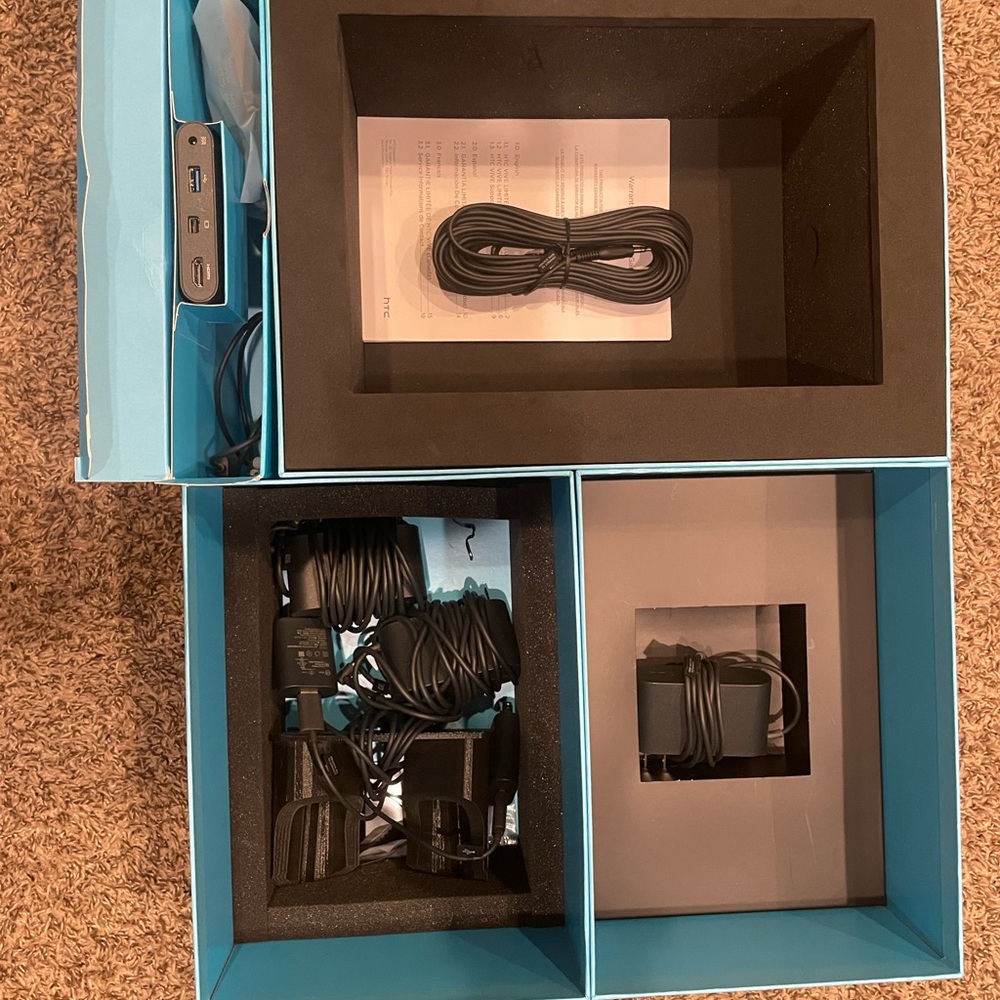 HTC VR Accessories Set - Black and Blue